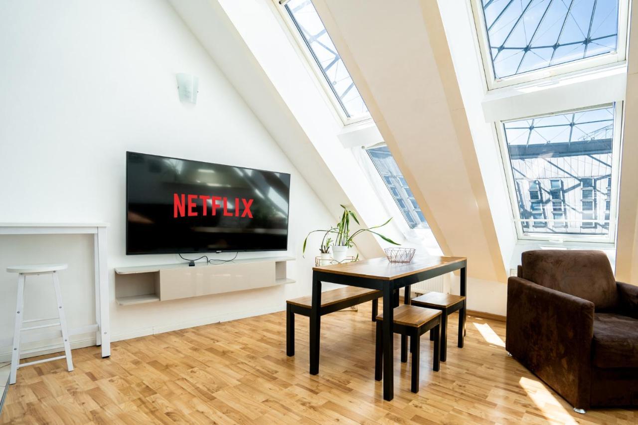 Unique Maisonette Apartment Gasometer 12Th Floor Viena Exterior foto